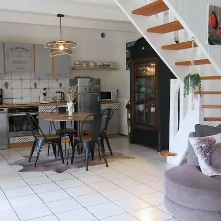Vakantiehuis Maison De Charme 3* Avec Wifi, Jardin Clos, Veranda, A 350m Du Port A - Fr-1-368-254 *